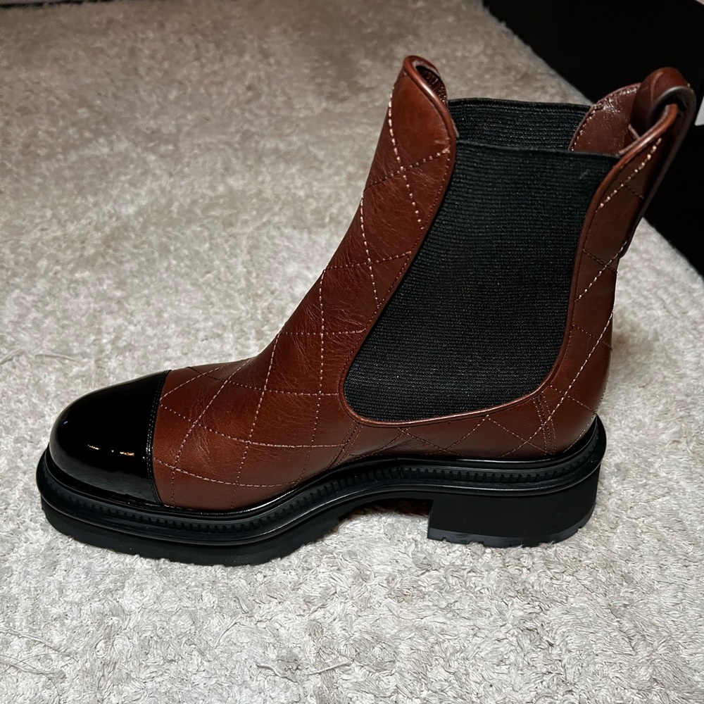 Chanel Calfskin Patent Cap Toe Quilted Short Boots 38.5 Brown/Black - Picture 4 of 16